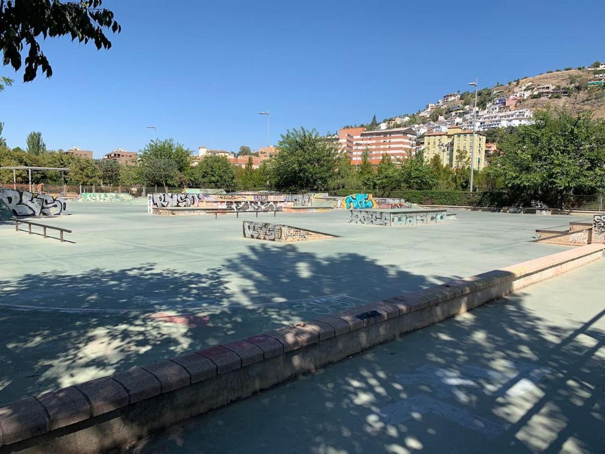 Apartamento En Granada Con Facil Aparcamiento En La Zona Eksteriør billede